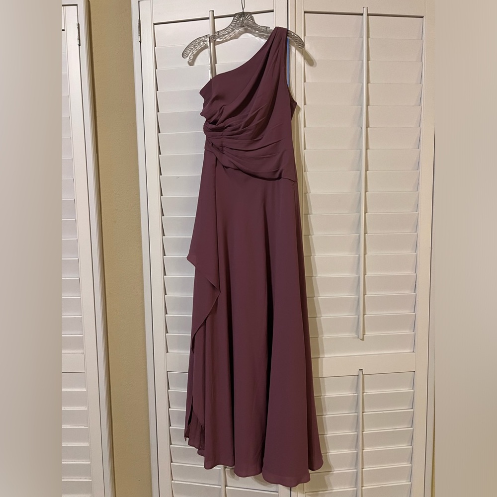Bridesmaid dress worn once